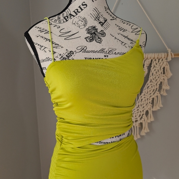 2/$20 Contour cutout maxi Green Fits Xs-S Bodycon  Dress - Picture 5 of 9